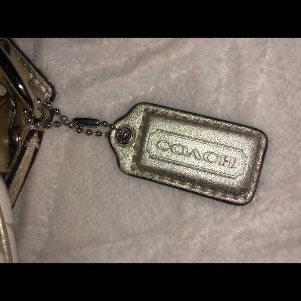Coach Purse - Picture 4 of 7